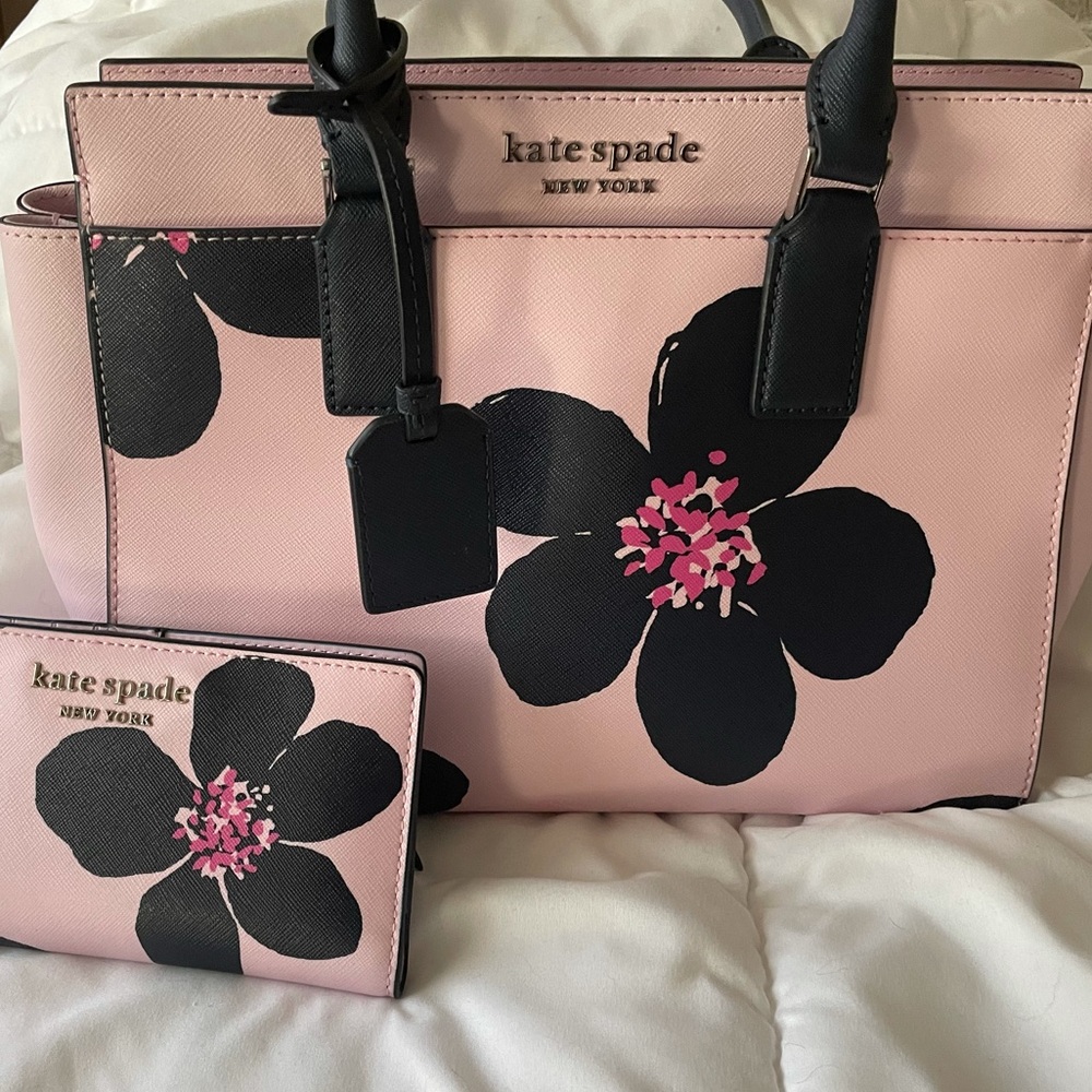 Kate spade ♠️ pink floral purse